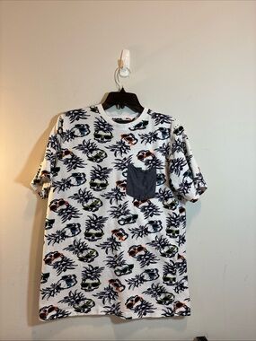 Broken Threads Men's White Pineapple & Sunglasses Print Pocket T-Shirt. 714
